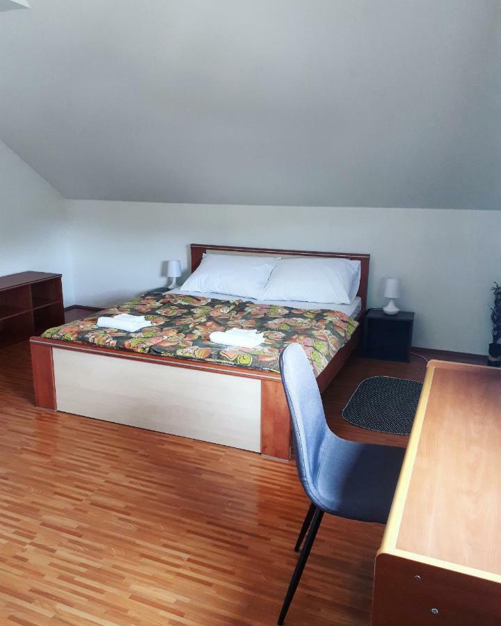 Apartman Lena Tusilovic Екстер'єр фото
